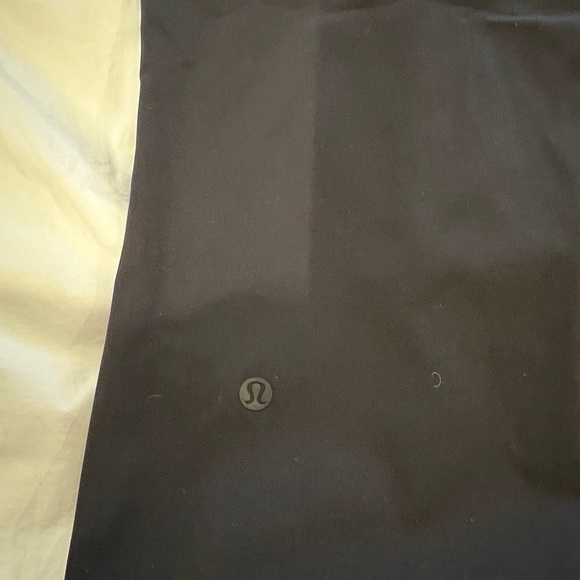 Lululemon relaxed joggers size 6 - Picture 6 of 6